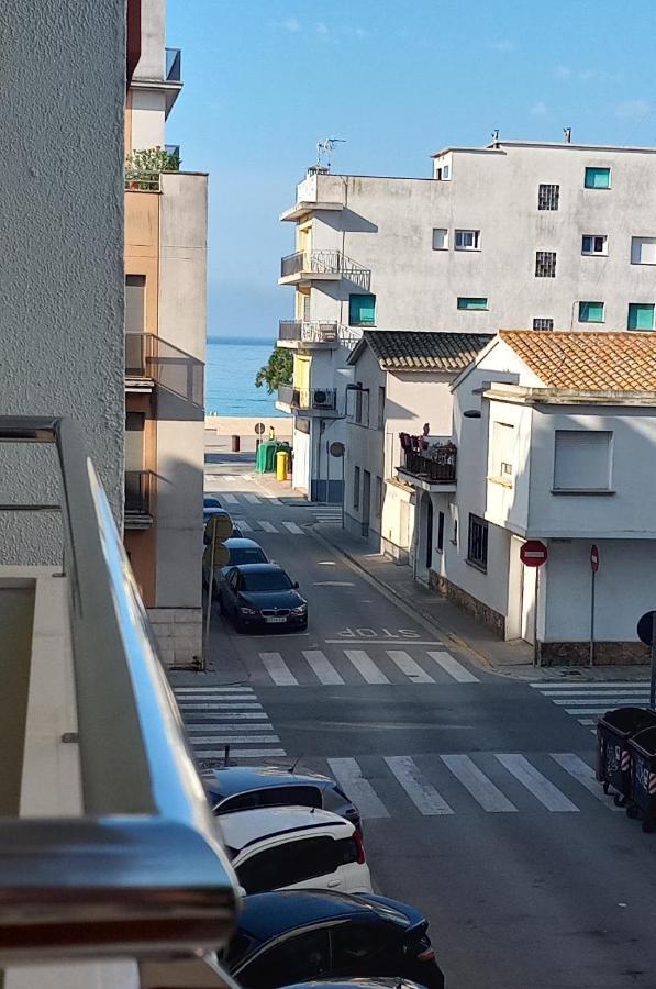 Apartament Edifici Simbat A 150M De La Platja Apartment Palamos Exterior photo